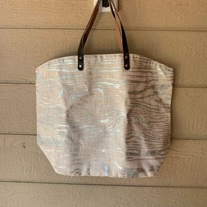 Beach tote bag